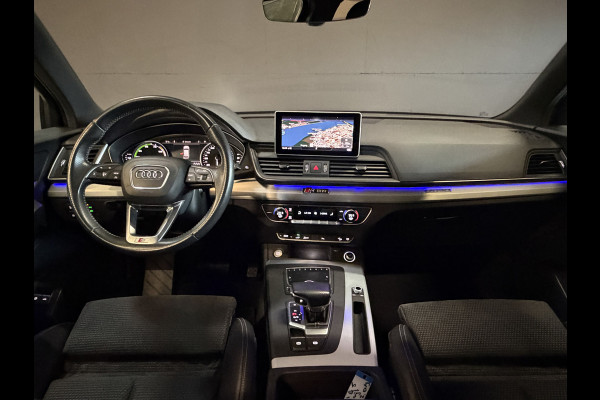 Audi Q5 50 TFSI e quattro 2x S-line | Quantum Grey | Elektr. trekhaak | Sfeerverlichting | Camera | Full LED | 20''