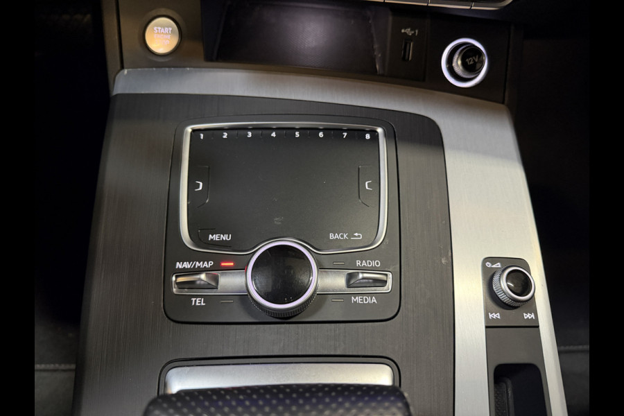 Audi Q5 50 TFSI e quattro 2x S-line | Quantum Grey | Elektr. trekhaak | Sfeerverlichting | Camera | Full LED | 20''