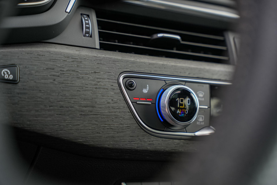 Audi A4 Avant 2.9 TFSI RS 4 quattro Panoramadak Keramisch B&O Leer Cruise Camera CarPlay