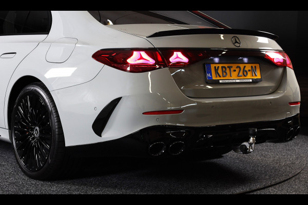 Mercedes-Benz E-Klasse 400 e 4MATIC AMG 53 Look / Hyperscreen / Massage / Burmester / Head Up / Luchtvering / Leder / Pano / 20 In