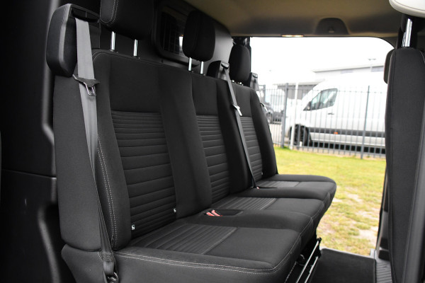 Ford Transit Custom 320 2.0 TDCI L2H1 Limited DC Black Edition Cruise, Carplay, Automaat, 130pk, Sensoren, 2 x Schuifdeur, Stoelverwarming, Uniek!