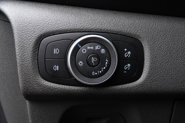 Ford Transit Custom 320 2.0 TDCI L2H1 Limited DC Black Edition Cruise, Carplay, Automaat, 130pk, Sensoren, 2 x Schuifdeur, Stoelverwarming, Uniek!