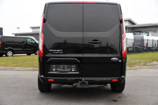 Ford Transit Custom 320 2.0 TDCI L2H1 Limited DC Black Edition Cruise, Carplay, Automaat, 130pk, Sensoren, 2 x Schuifdeur, Stoelverwarming, Uniek!