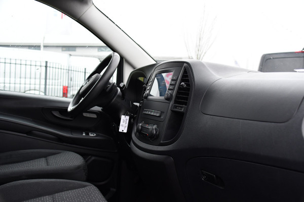 Mercedes-Benz Vito 116 CDI L2 PB Edition Camera, Cruise, Carplay, LED, Automaat, 164pk, Trekhaak, Stoelverwarming, Sensoren, Uniek!