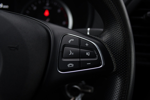 Mercedes-Benz Vito 116 CDI L2 PB Edition Camera, Cruise, Carplay, LED, Automaat, 164pk, Trekhaak, Stoelverwarming, Sensoren, Uniek!