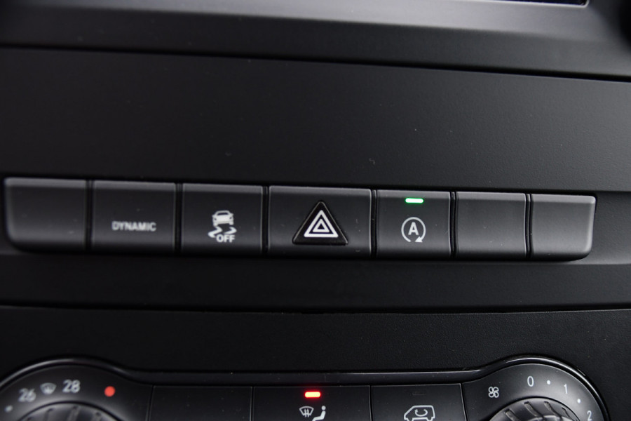 Mercedes-Benz Vito 116 CDI L2 PB Edition Camera, Cruise, Carplay, LED, Automaat, 164pk, Trekhaak, Stoelverwarming, Sensoren, Uniek!