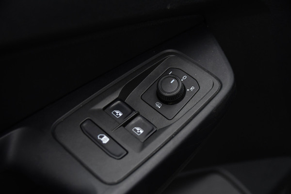 Volkswagen Caddy Cargo Maxi 2.0 TDI PB Edition Camera, Cruise, Carplay, Stoelverwarming, Standkachel, Automaat, 2 x Schuifdeur, Uniek!