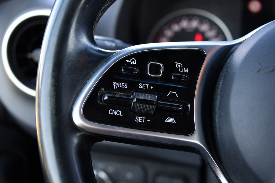 Mercedes-Benz Sprinter 319 V6 3.0 CDI L2H2 DC PB Edition 360 Camera, Adaptieve Cruise, Carplay, 10,5'' Mbux, LED, Standkachel, Stoelverwarming, Multimedia, Uniek!