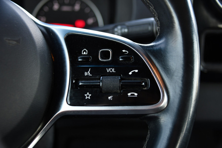 Mercedes-Benz Sprinter 319 V6 3.0 CDI L2H2 DC PB Edition 360 Camera, Adaptieve Cruise, Carplay, 10,5'' Mbux, LED, Standkachel, Stoelverwarming, Multimedia, Uniek!