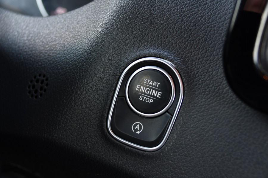 Mercedes-Benz Sprinter 319 V6 3.0 CDI L2H2 DC PB Edition 360 Camera, Adaptieve Cruise, Carplay, 10,5'' Mbux, LED, Standkachel, Stoelverwarming, Multimedia, Uniek!