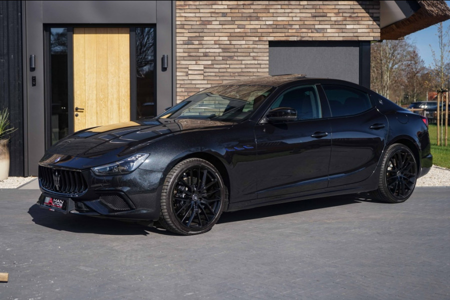 Maserati Ghibli 2.0 MHEV GranSport GT 330PK Pano/B&W/21"/Sport-seats/Full-Nero