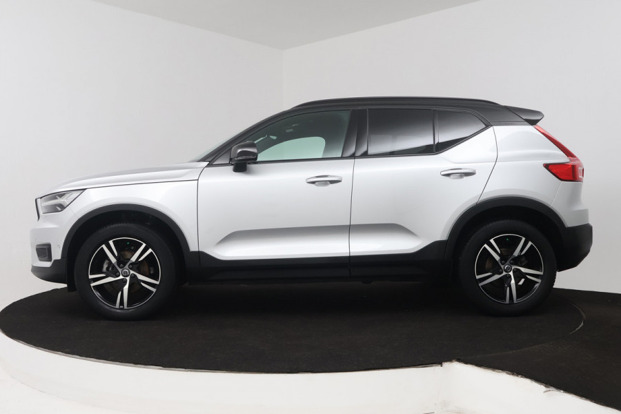 Volvo XC40 1.5 T3 Inscription (PANORAMADAK, H&K AUDIO, CAMERA, STOEL/STUUR VERWARMING, ELEKTR STOELEN, NAVIGATIE, CRUISE CONTROL)