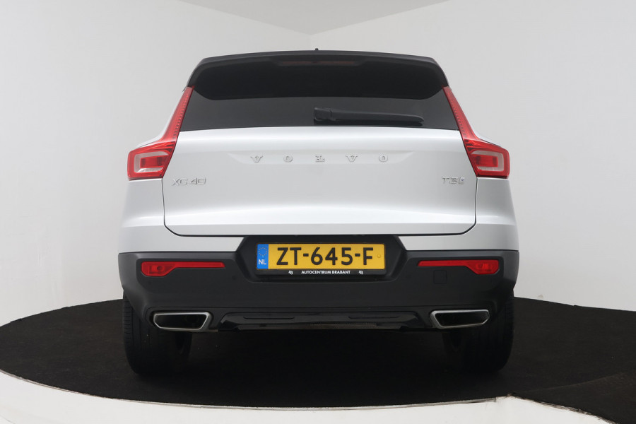 Volvo XC40 1.5 T3 Inscription (PANORAMADAK, H&K AUDIO, CAMERA, STOEL/STUUR VERWARMING, ELEKTR STOELEN, NAVIGATIE, CRUISE CONTROL)