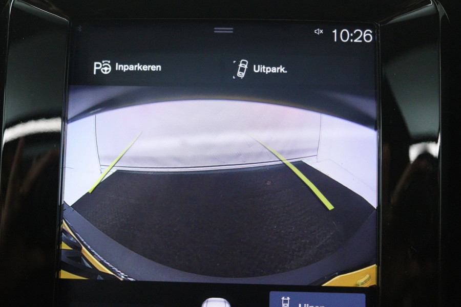 Volvo XC40 1.5 T3 Inscription (PANORAMADAK, H&K AUDIO, CAMERA, STOEL/STUUR VERWARMING, ELEKTR STOELEN, NAVIGATIE, CRUISE CONTROL)