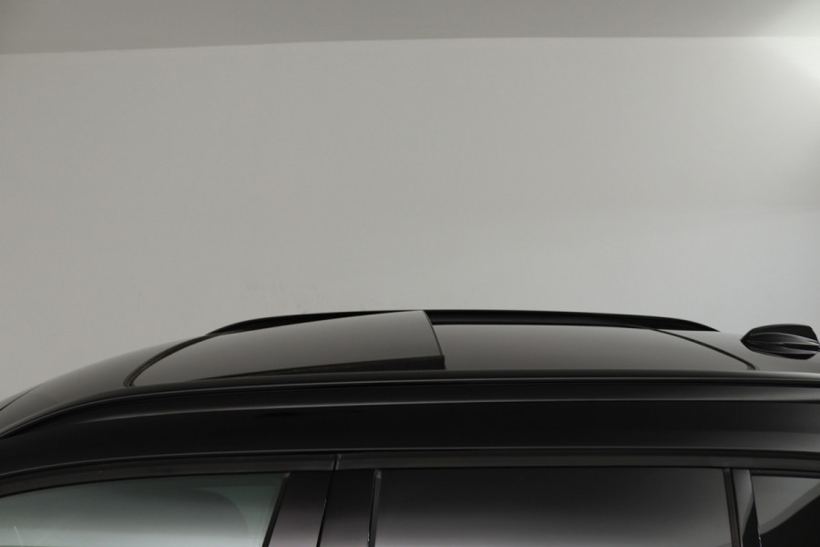 Volvo XC40 1.5 T3 Inscription (PANORAMADAK, H&K AUDIO, CAMERA, STOEL/STUUR VERWARMING, ELEKTR STOELEN, NAVIGATIE, CRUISE CONTROL)