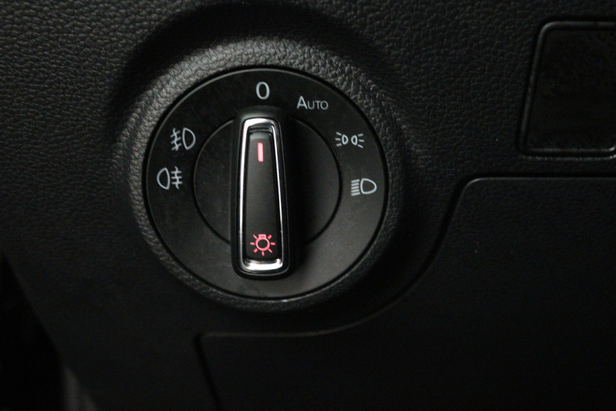 Seat Ibiza 1.0 TSI FR Business Intense (PANORAMADAK, DIGITALE COCKPIT, CARPLAY, ACHTERUITRIJCAMERA, SENSOREN)