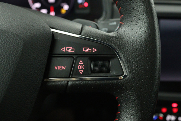 Seat Ibiza 1.0 TSI FR Business Intense (PANORAMADAK, DIGITALE COCKPIT, CARPLAY, ACHTERUITRIJCAMERA, SENSOREN)