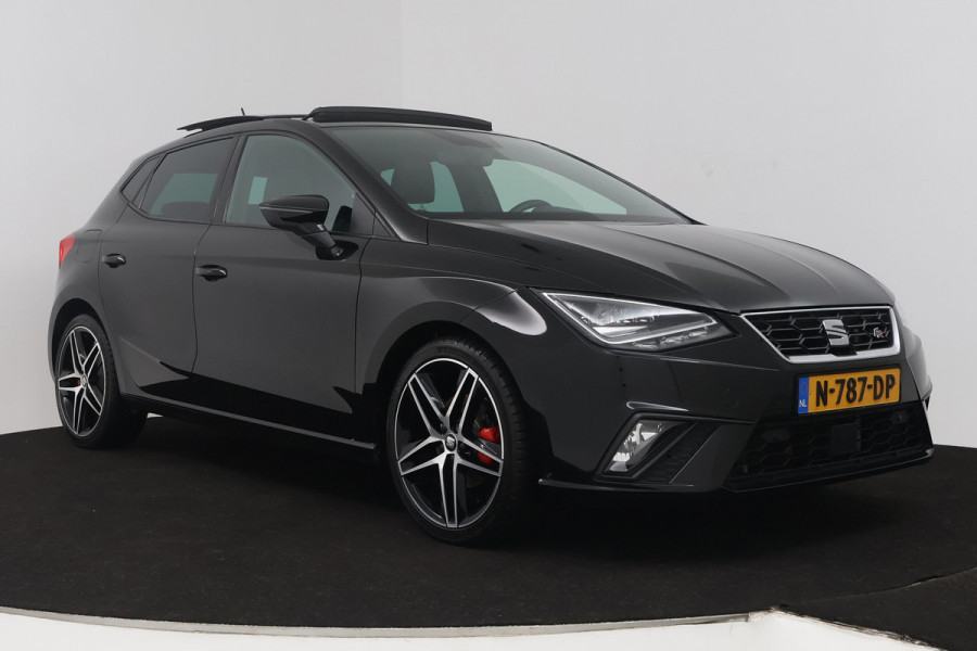 Seat Ibiza 1.0 TSI FR Business Intense (PANORAMADAK, DIGITALE COCKPIT, CARPLAY, ACHTERUITRIJCAMERA, SENSOREN)
