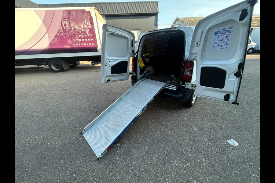 Opel Combo 1.5D L1H1 Edition oprijplaat alco euro 6