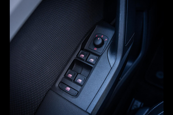 Seat Arona 1.0 TSI Xcellence Business Intense - Led l ACC l Camera l Virt. Cockp. l Apple Cplay l Keyless