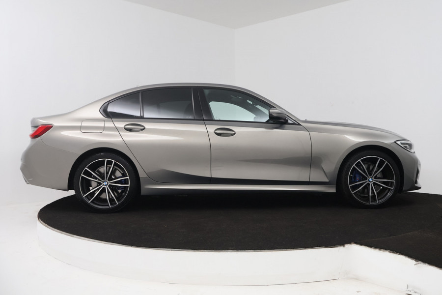 BMW 3-serie 330e eDrive Edition M Sport (HARMAN/KARDON, M-PAKKET, STOELVERWAMRING, DEALER ONDERHOUDEN)