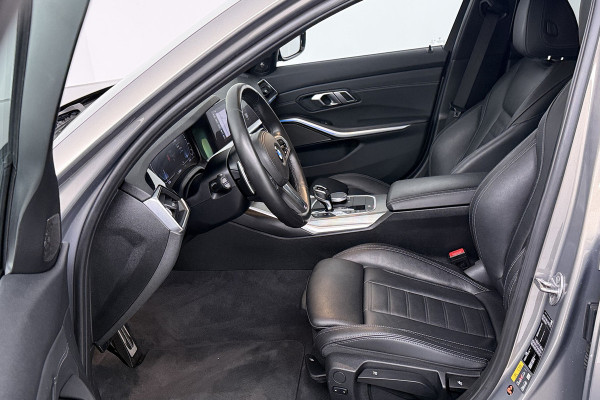BMW 3-serie 330e eDrive Edition M Sport (HARMAN/KARDON, M-PAKKET, STOELVERWAMRING, DEALER ONDERHOUDEN)