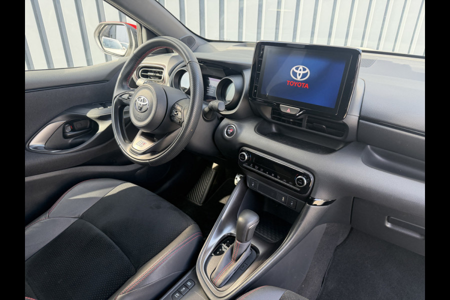 Toyota Yaris 1.5 Hybrid GR Sport / Bi tone | Head-up | BSM | Rijklaar!!