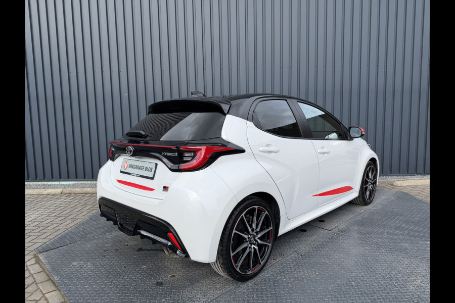 Toyota Yaris 1.5 Hybrid GR Sport / Bi tone | Head-up | BSM | Rijklaar!!