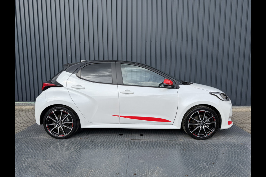Toyota Yaris 1.5 Hybrid GR Sport / Bi tone | Head-up | BSM | Rijklaar!!