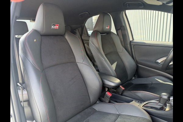 Toyota Yaris 1.5 Hybrid GR Sport / Bi tone | Head-up | BSM | Rijklaar!!