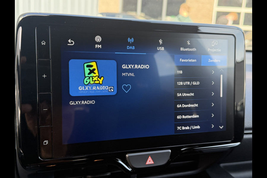 Toyota Yaris 1.5 Hybrid GR Sport / Bi tone | Head-up | BSM | Rijklaar!!