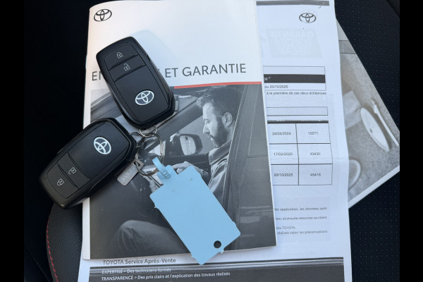 Toyota Yaris 1.5 Hybrid GR Sport / Bi tone | Head-up | BSM | Rijklaar!!