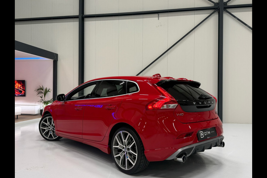 Volvo V40 2.0 T4 Business Sport R-Design Navi Pano Nap Pdc Camera Cruise Leder Stoelverw.