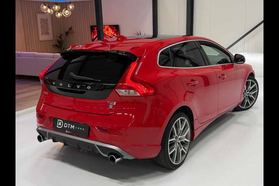 Volvo V40 2.0 T4 Business Sport R-Design Navi Pano Nap Pdc Camera Cruise Leder Stoelverw.