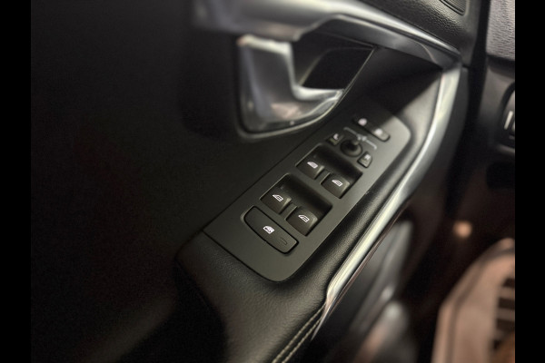 Volvo V40 2.0 T4 Business Sport R-Design Navi Pano Nap Pdc Camera Cruise Leder Stoelverw.