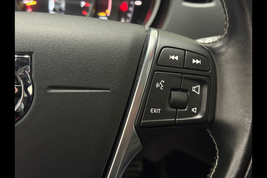 Volvo V40 2.0 T4 Business Sport R-Design Navi Pano Nap Pdc Camera Cruise Leder Stoelverw.