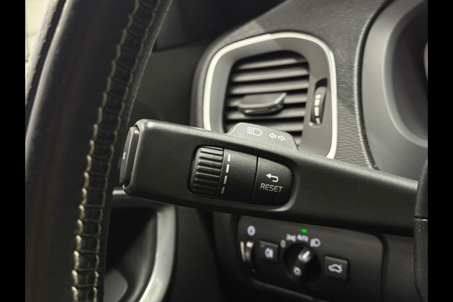 Volvo V40 2.0 T4 Business Sport R-Design Navi Pano Nap Pdc Camera Cruise Leder Stoelverw.