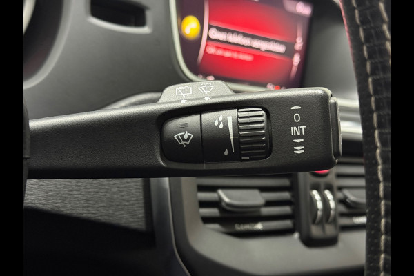 Volvo V40 2.0 T4 Business Sport R-Design Navi Pano Nap Pdc Camera Cruise Leder Stoelverw.