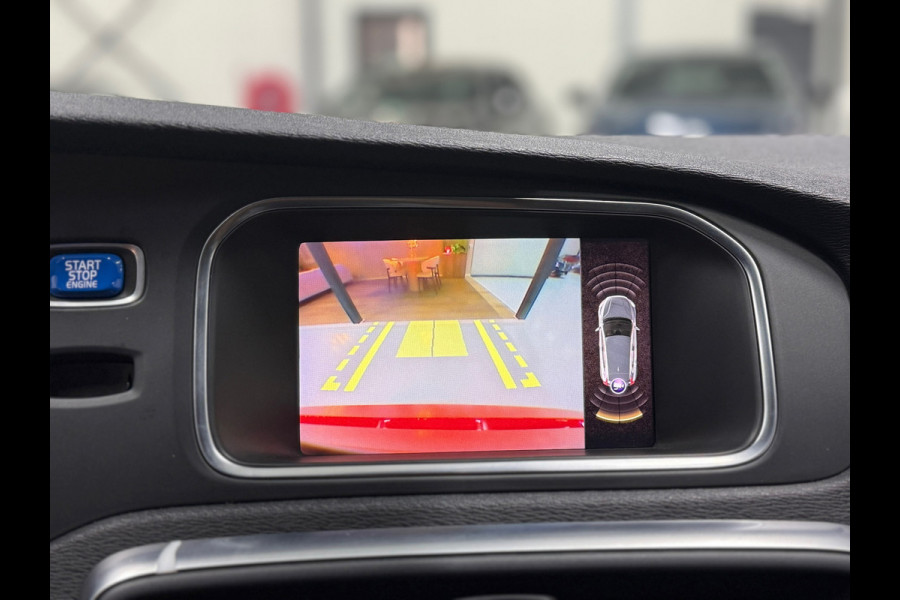 Volvo V40 2.0 T4 Business Sport R-Design Navi Pano Nap Pdc Camera Cruise Leder Stoelverw.