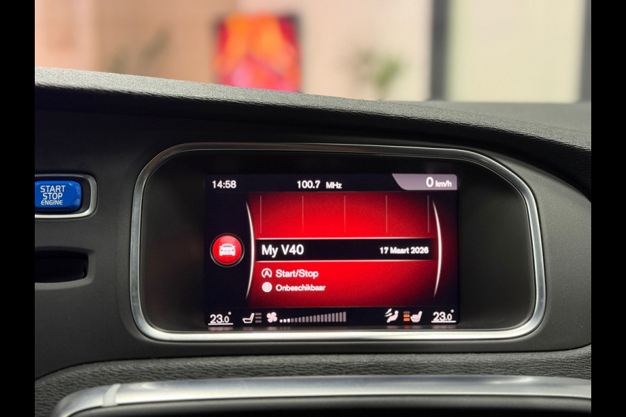 Volvo V40 2.0 T4 Business Sport R-Design Navi Pano Nap Pdc Camera Cruise Leder Stoelverw.