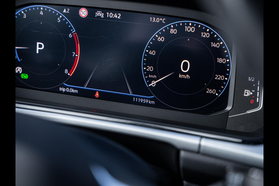 Volkswagen T-Roc 1.5 TSI Life - ACC l Apple Cplay l Camera l Navigatie