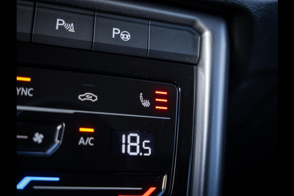 Volkswagen T-Roc 1.5 TSI Life - ACC l Apple Cplay l Camera l Navigatie