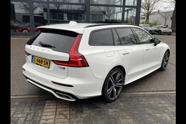 Volvo V60 2.0 T8 Twin Engine AWD R-Design FULL OPTIONS| BOWERS & WILKINS | PANO| ELEK. TREKHAAK| STOELVERWARMING+ VENTILATIE | ACHTERBANK VERWARMD| MEMORY STOELEN| NAPPALEDER| HEAD-UP| DODE HOEK|