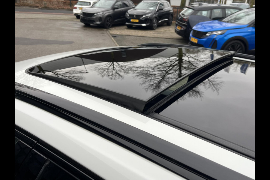 Volvo V60 2.0 T8 Twin Engine AWD R-Design FULL OPTIONS| BOWERS & WILKINS | PANO| ELEK. TREKHAAK| STOELVERWARMING+ VENTILATIE | ACHTERBANK VERWARMD| MEMORY STOELEN| NAPPALEDER| HEAD-UP| DODE HOEK|
