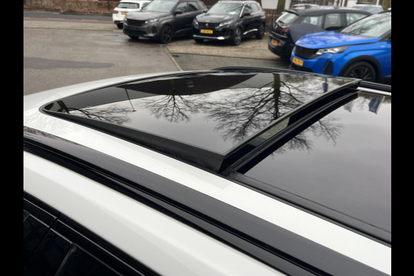 Volvo V60 2.0 T8 Twin Engine AWD R-Design FULL OPTIONS| BOWERS & WILKINS | PANO| ELEK. TREKHAAK| STOELVERWARMING+ VENTILATIE | ACHTERBANK VERWARMD| MEMORY STOELEN| NAPPALEDER| HEAD-UP| DODE HOEK|