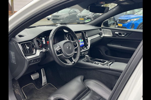 Volvo V60 2.0 T8 Twin Engine AWD R-Design FULL OPTIONS| BOWERS & WILKINS | PANO| ELEK. TREKHAAK| STOELVERWARMING+ VENTILATIE | ACHTERBANK VERWARMD| MEMORY STOELEN| NAPPALEDER| HEAD-UP| DODE HOEK|