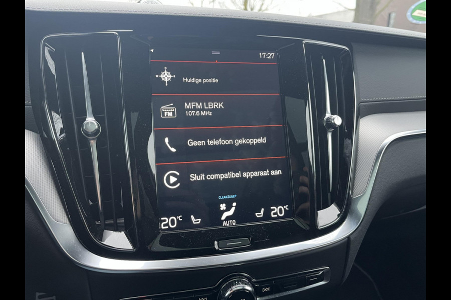 Volvo V60 2.0 T8 Twin Engine AWD R-Design FULL OPTIONS| BOWERS & WILKINS | PANO| ELEK. TREKHAAK| STOELVERWARMING+ VENTILATIE | ACHTERBANK VERWARMD| MEMORY STOELEN| NAPPALEDER| HEAD-UP| DODE HOEK|