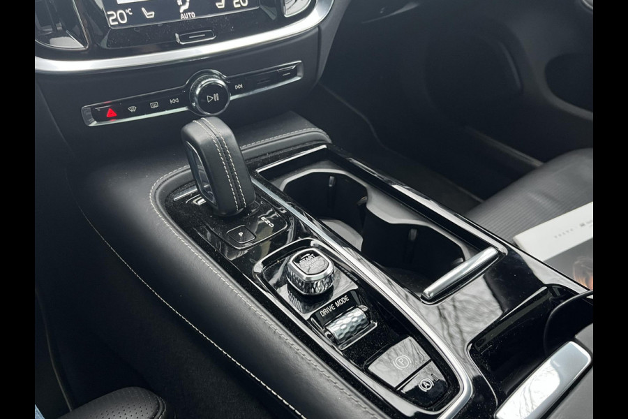 Volvo V60 2.0 T8 Twin Engine AWD R-Design FULL OPTIONS| BOWERS & WILKINS | PANO| ELEK. TREKHAAK| STOELVERWARMING+ VENTILATIE | ACHTERBANK VERWARMD| MEMORY STOELEN| NAPPALEDER| HEAD-UP| DODE HOEK|
