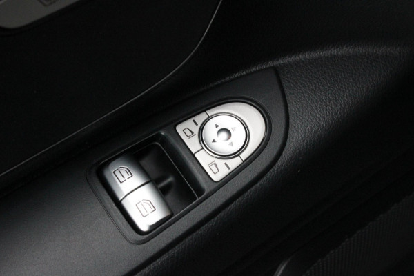Mercedes-Benz Vito 116CDI 163PK LANG JB- EDITION FULL BLACK / AMG / SPOILER / VERLAGINGSVEREN / NAVIGATIE / SIDE- BARS / CAMERA