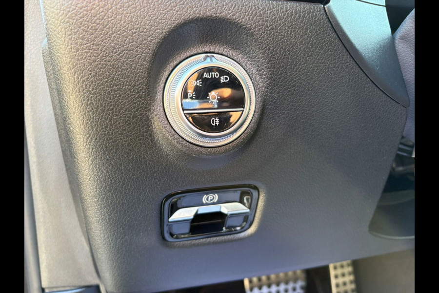 Mercedes-Benz C-Klasse C300 e AMG LINE, 1e eig, Garantie! BLACK-LINE